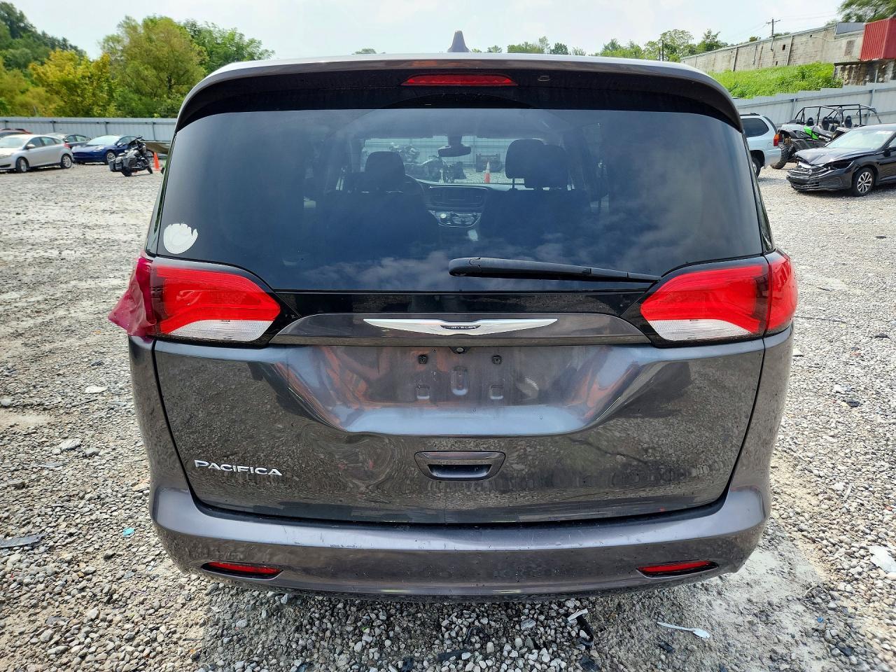 2017 Chrysler Pacifica Lx - zdjęcie 6