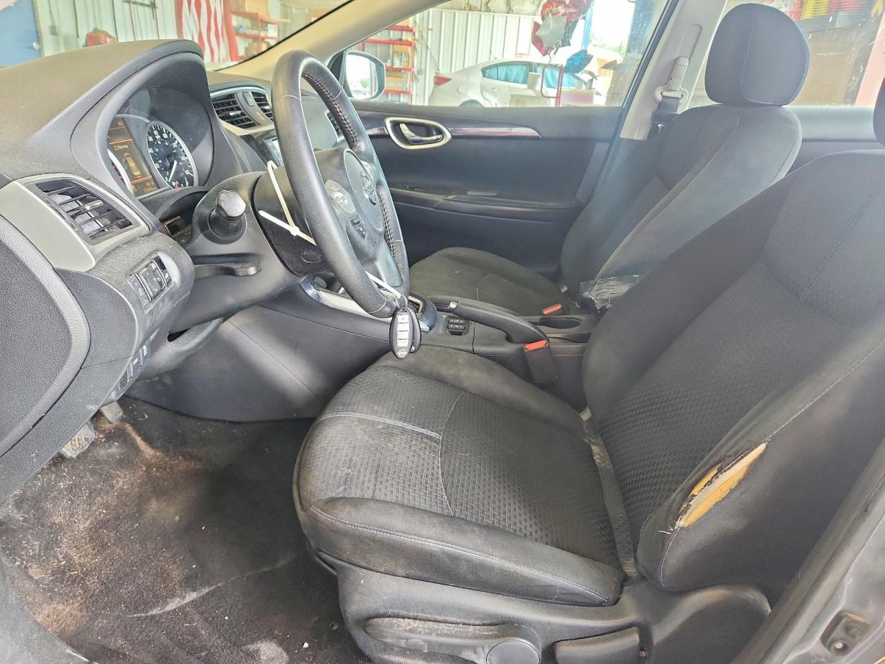 2019 Nissan Sentra Sr - zdjęcie 7