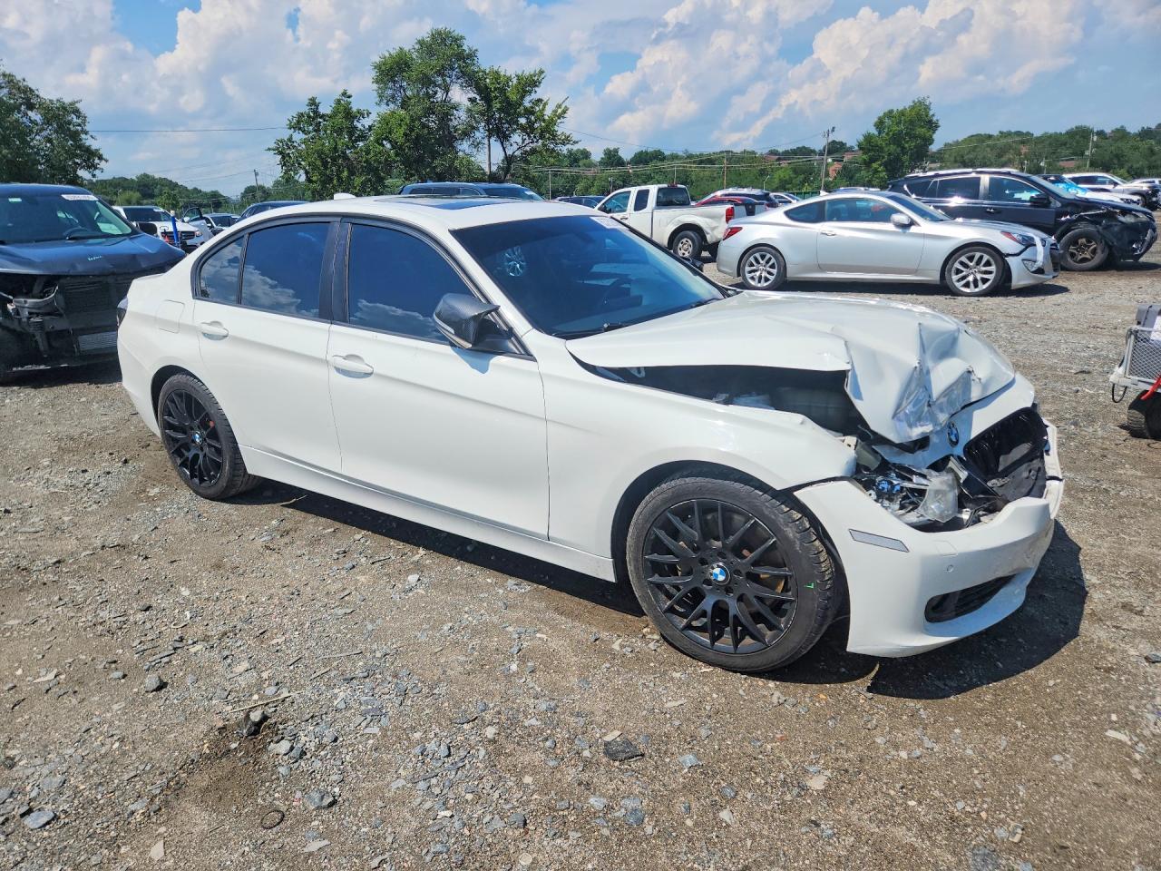 2014 BMW Seria 3 335i - zdjęcie 4