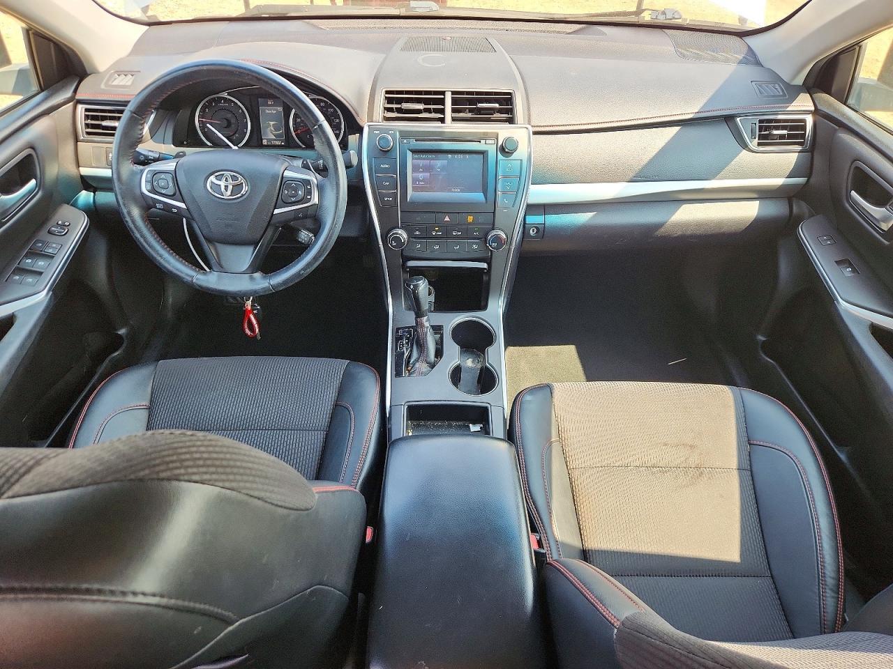 2017 Toyota Camry Se - zdjęcie 8