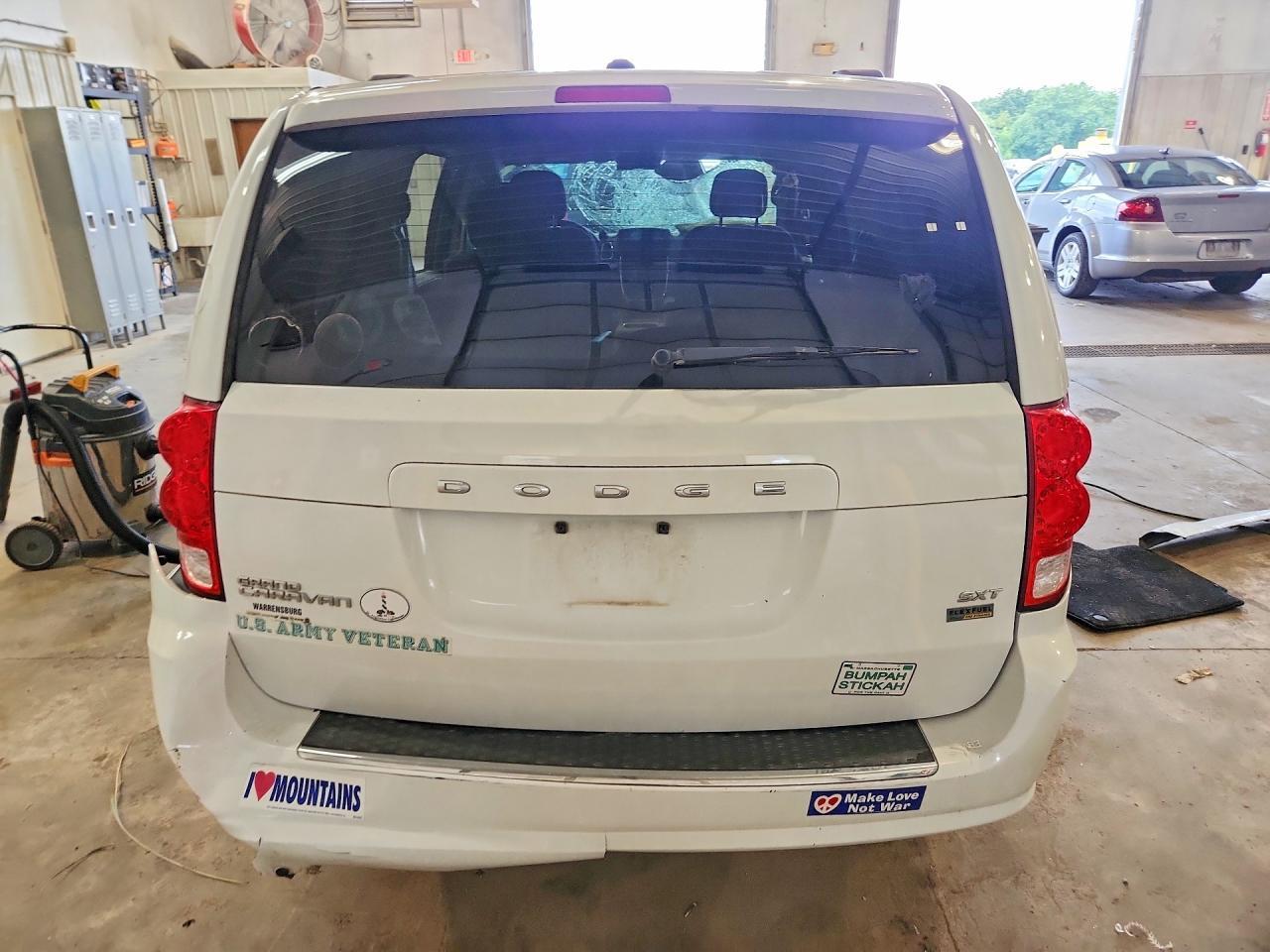 2016 Dodge Grand Caravan Sxt - zdjęcie 6