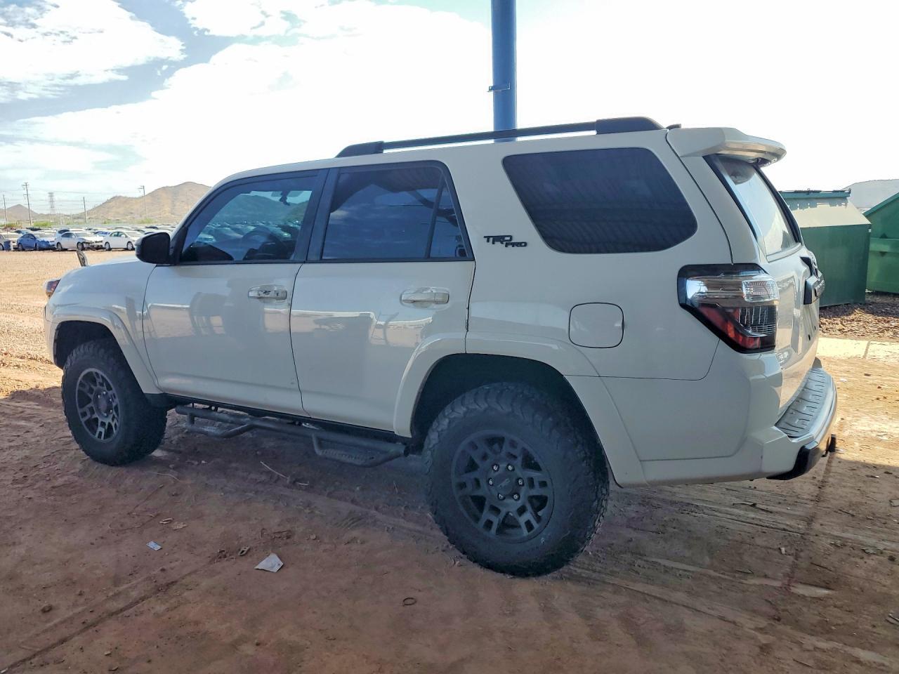 2016 Toyota 4Runner Sr5 - zdjęcie 2