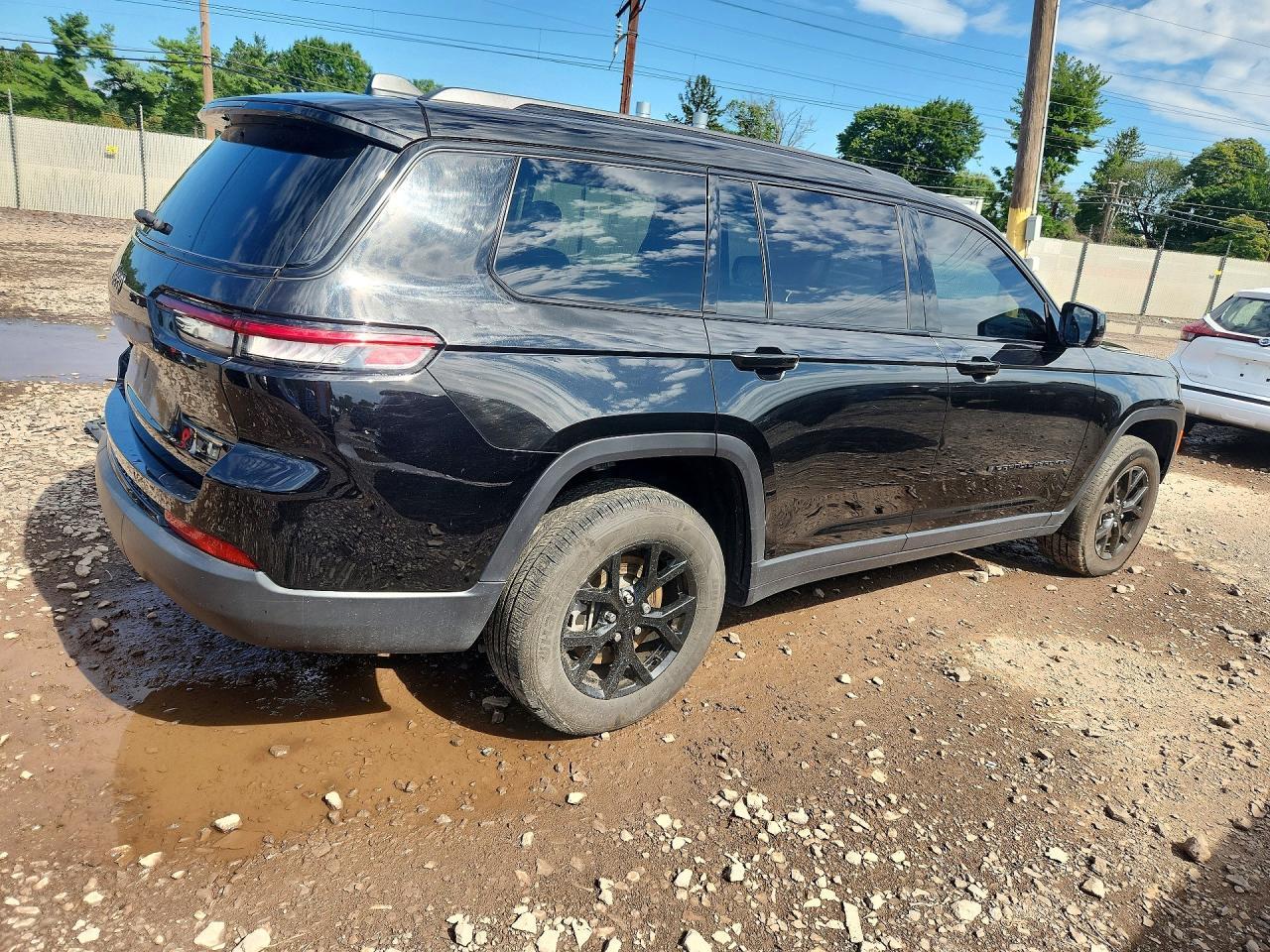 2024 Jeep Grand Cherokee L Laredo - zdjęcie 3