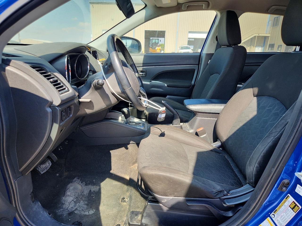 2021 Mitsubishi Outlander Sport Es - zdjęcie 7