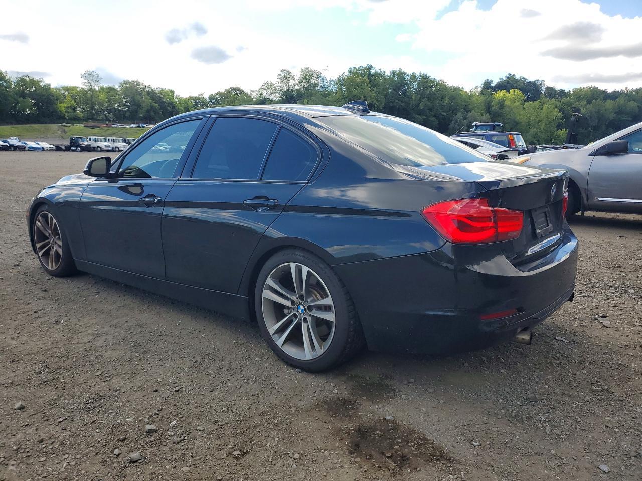 2013 BMW 335 Xi - zdjęcie 2