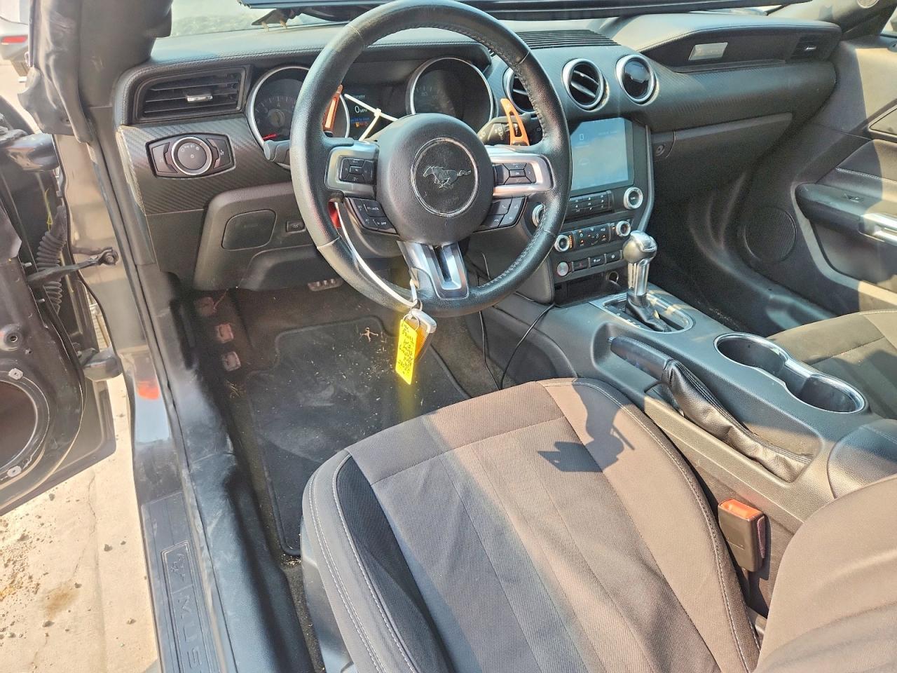2019 Ford Mustang - zdjęcie 8