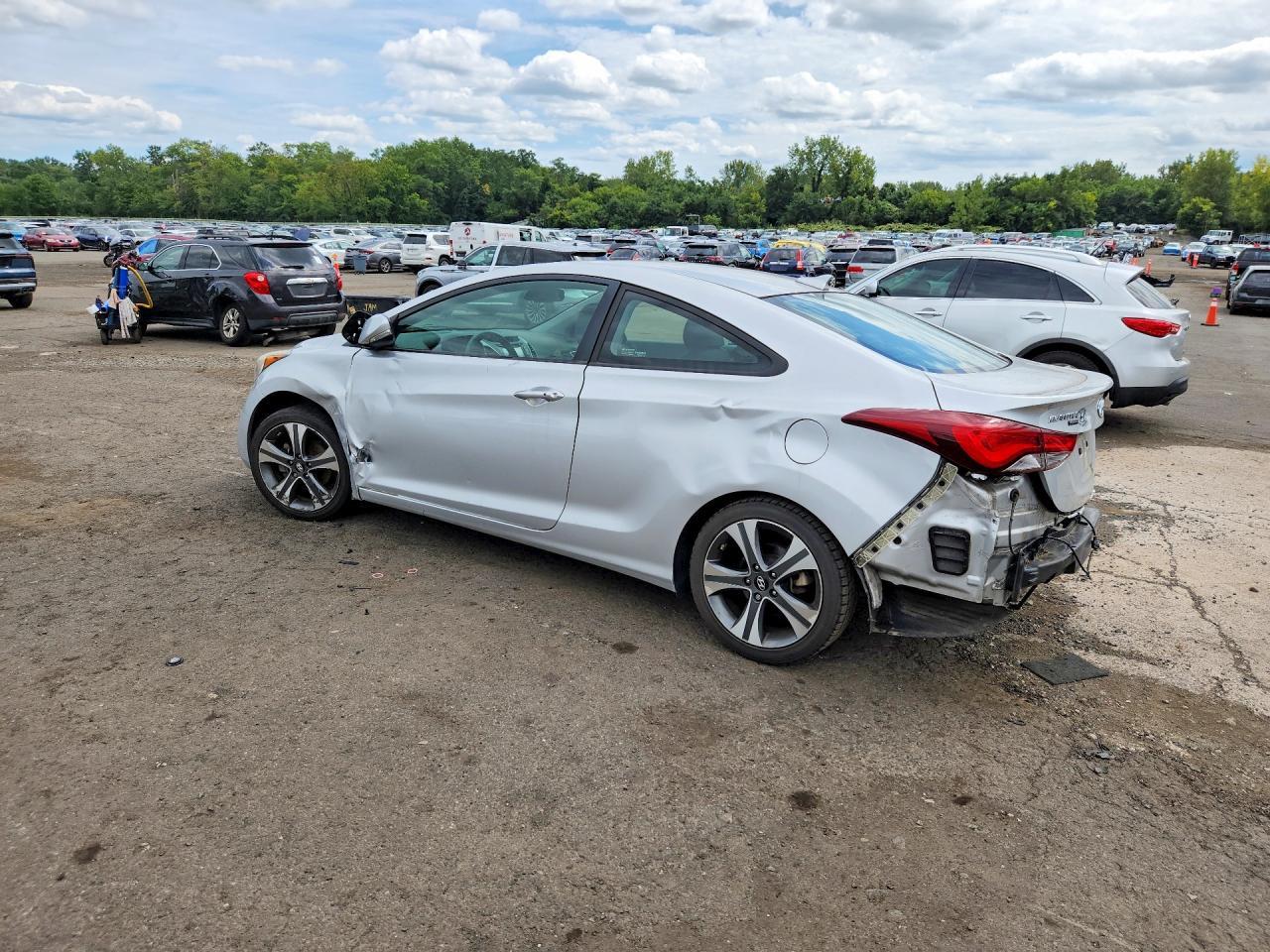 2014 Hyundai Elantra Coupe Base - zdjęcie 2
