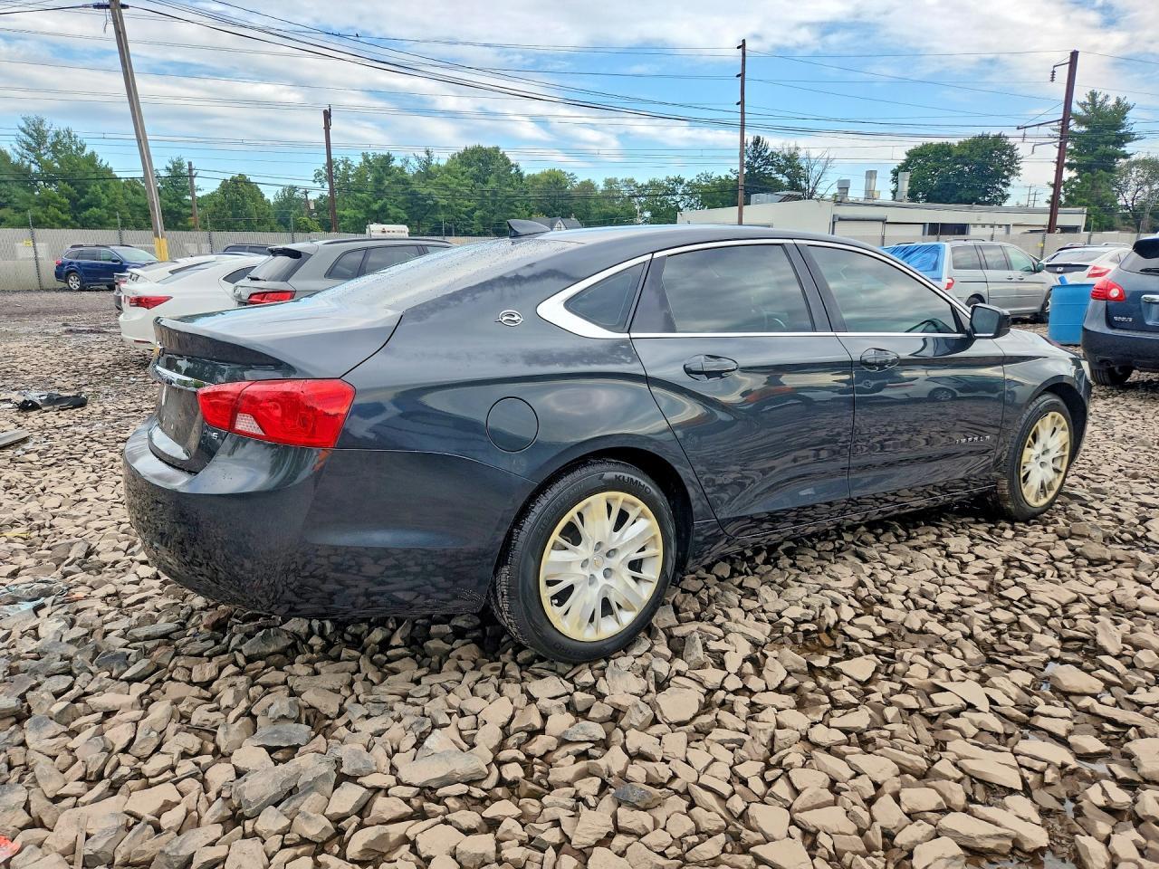 2015 Chevrolet Impala Ls - zdjęcie 3