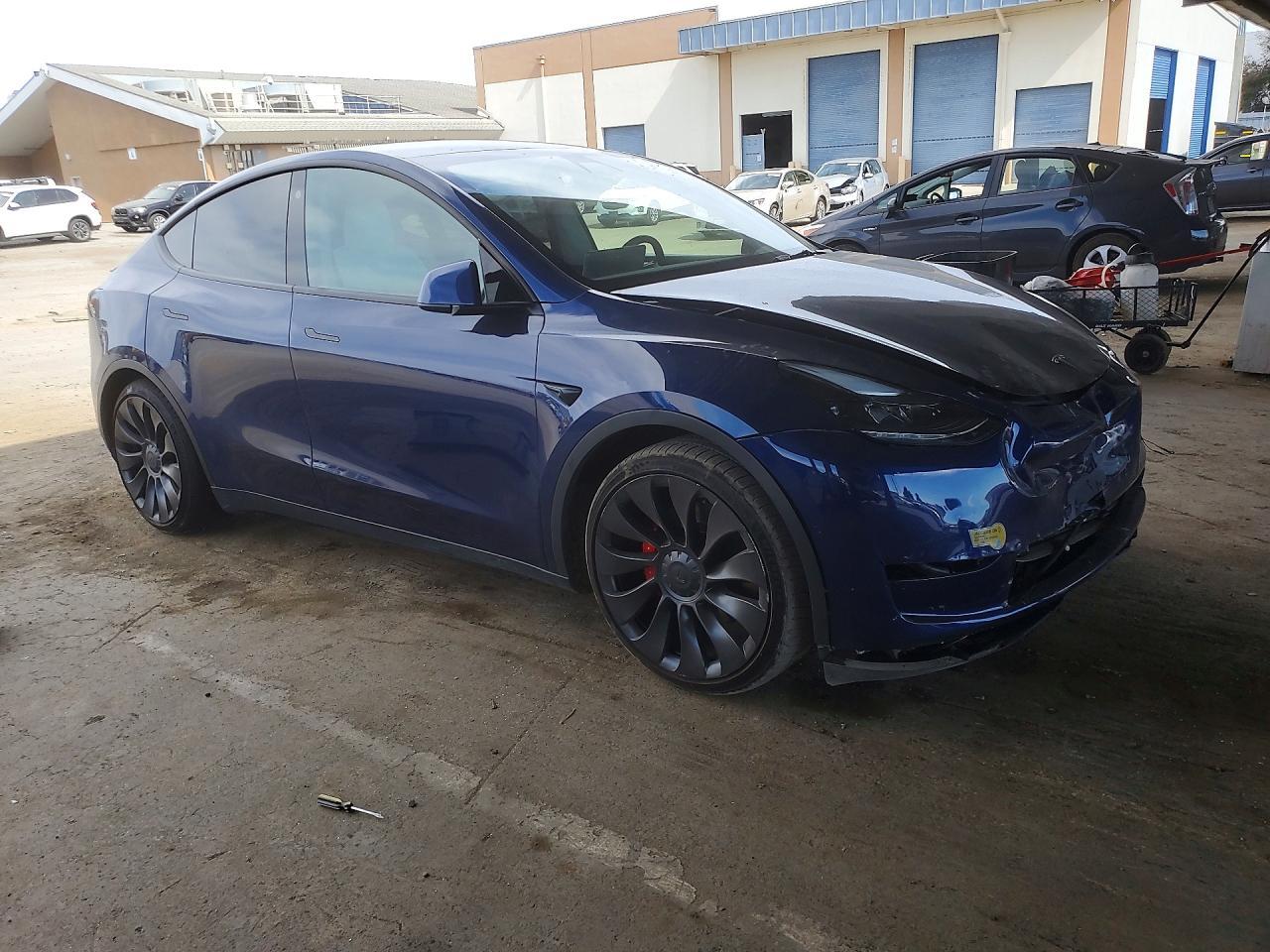 2022 Tesla Model Y - zdjęcie 4