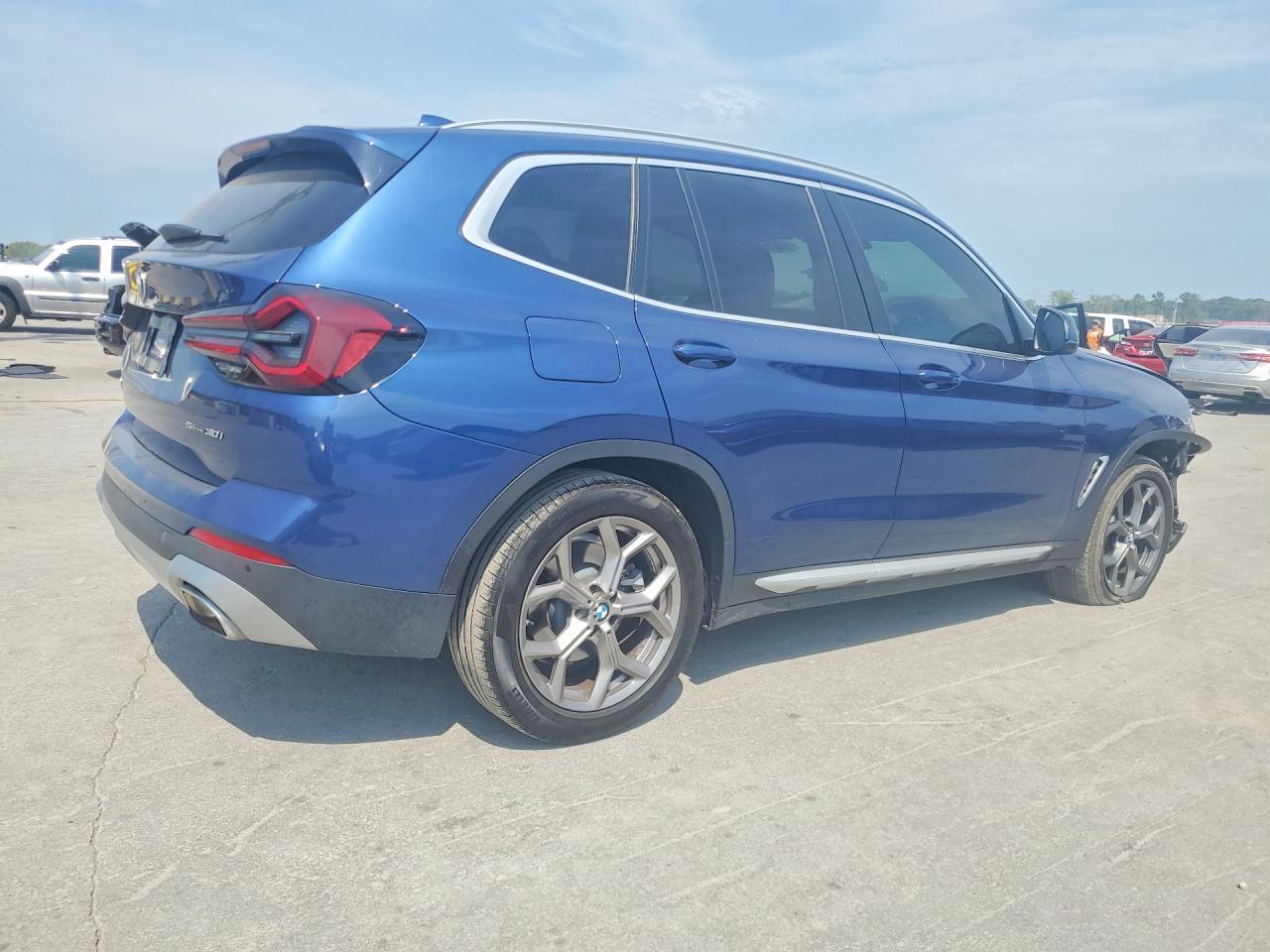 2023 BMW X3 Sdrive30I - zdjęcie 3