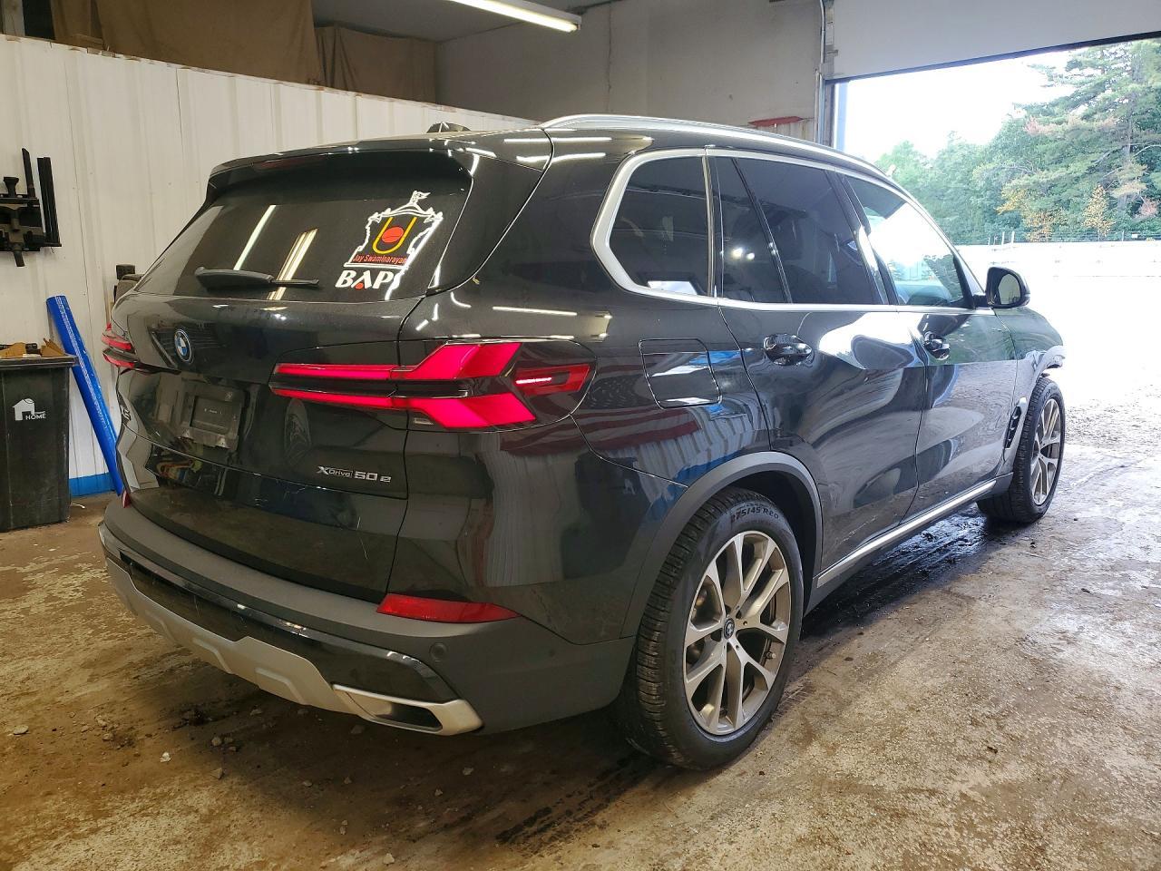 2025 BMW X5 xDrive50E - zdjęcie 3