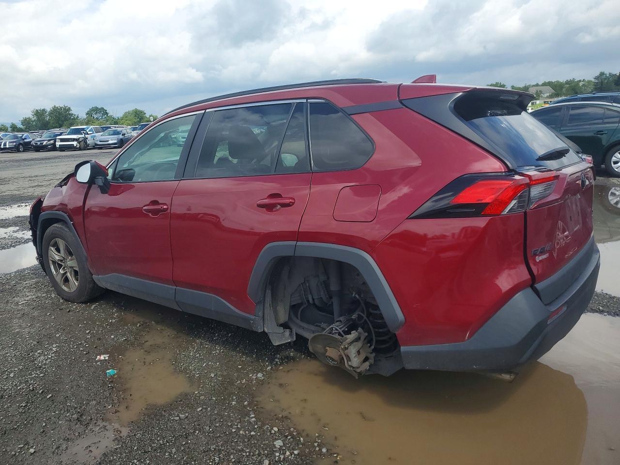 2022 Toyota Rav4 Xle - zdjęcie 2