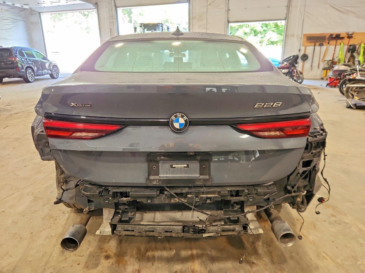 2021 BMW Seria 2 228i - zdjęcie 6