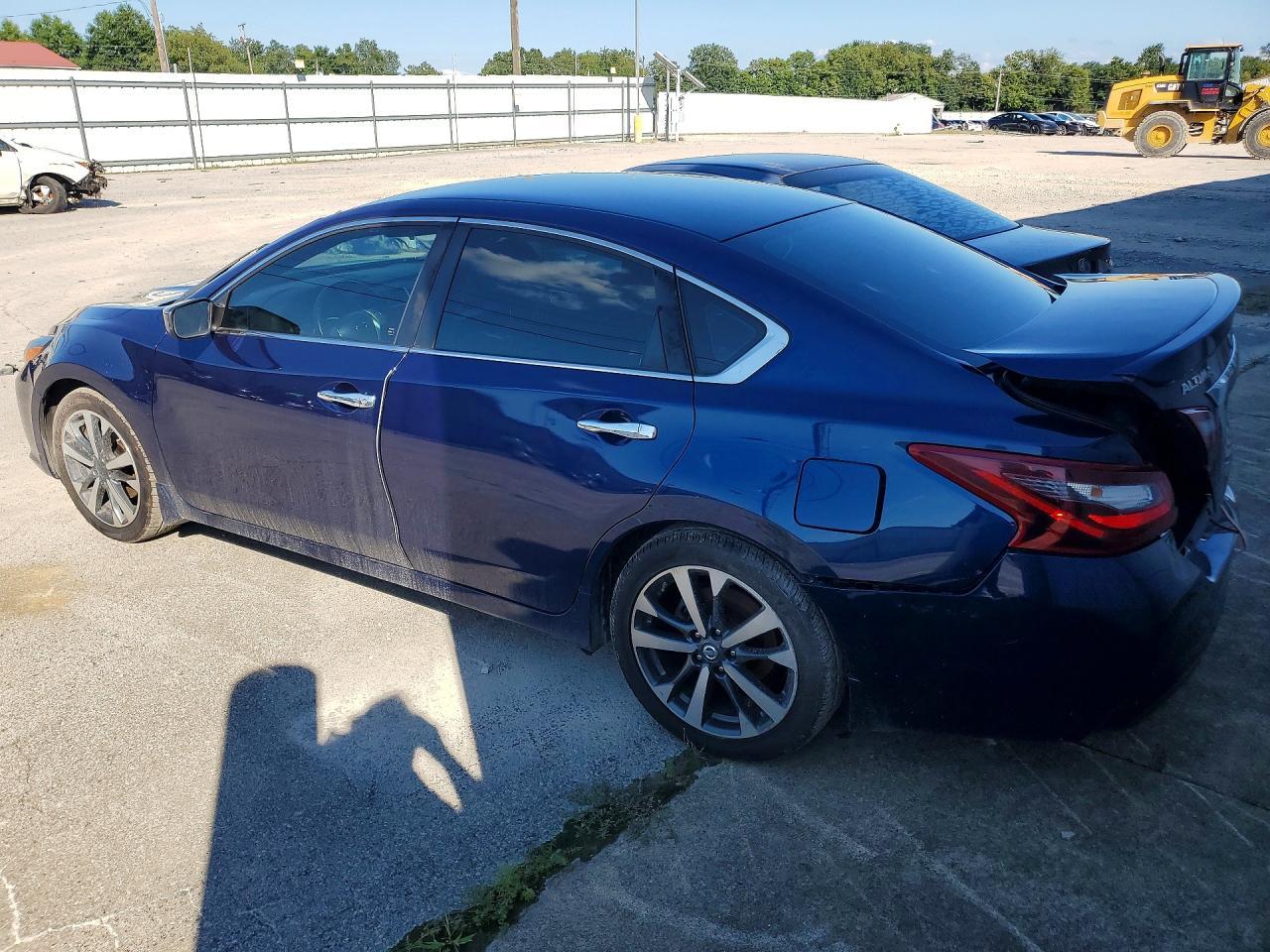 2017 Nissan Altima 2.5 Sr - zdjęcie 2