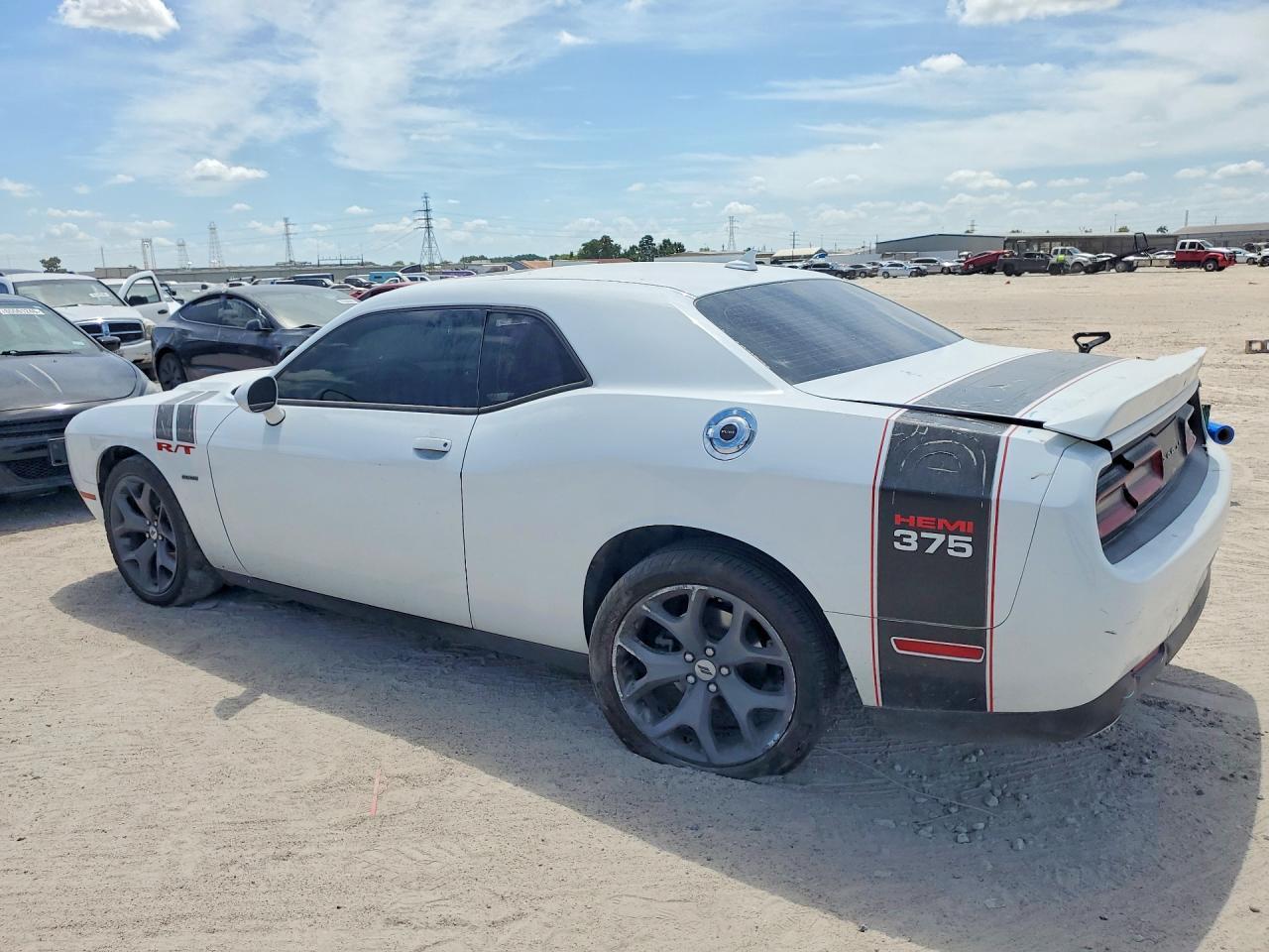 2016 Dodge Challenger R/T - zdjęcie 2