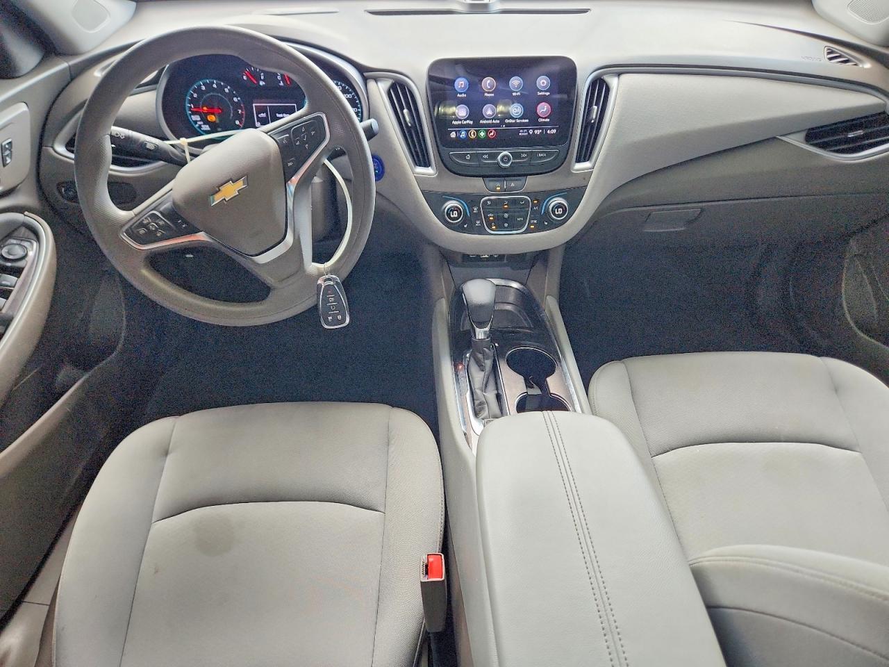 2025 Chevrolet Malibu Lt - zdjęcie 8
