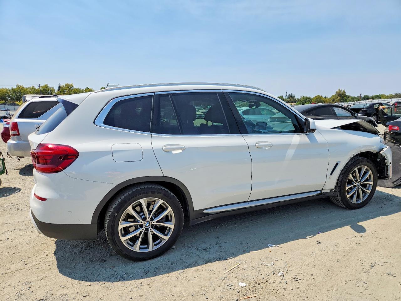 2019 BMW X3 xDrive30I - zdjęcie 3