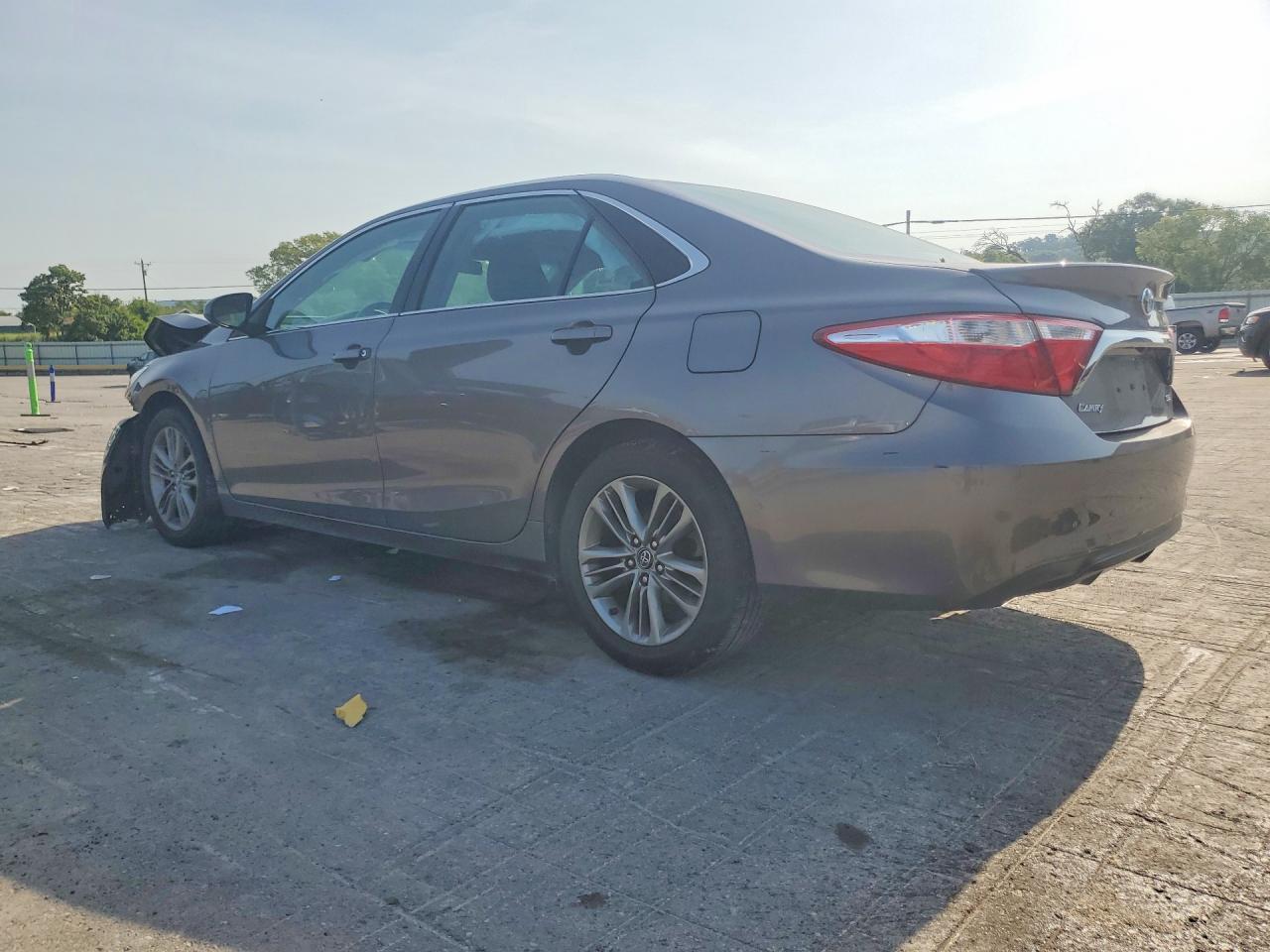 2017 Toyota Camry Se - zdjęcie 2