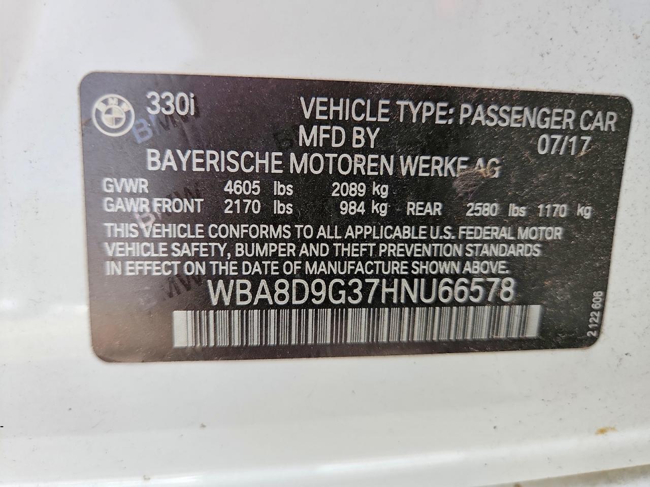 2017 BMW Seria 3 330i - zdjęcie 12