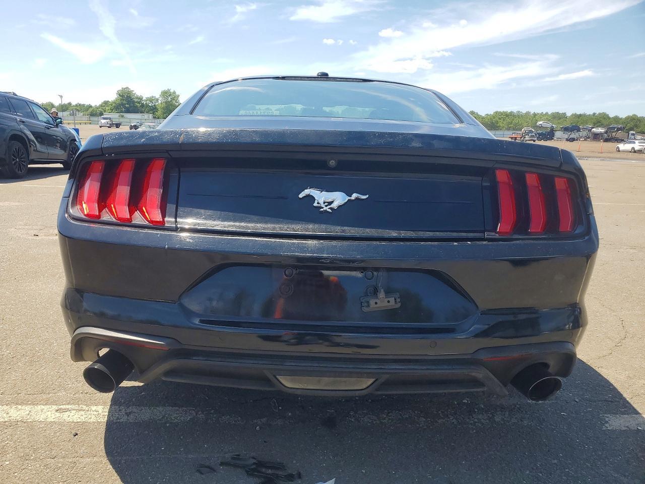 2018 Ford Mustang - zdjęcie 6