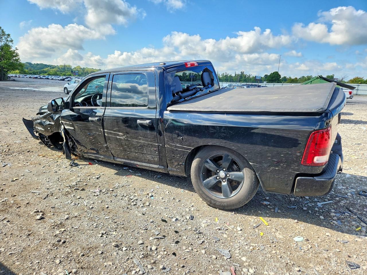 2014 Ram 1500 St - zdjęcie 2