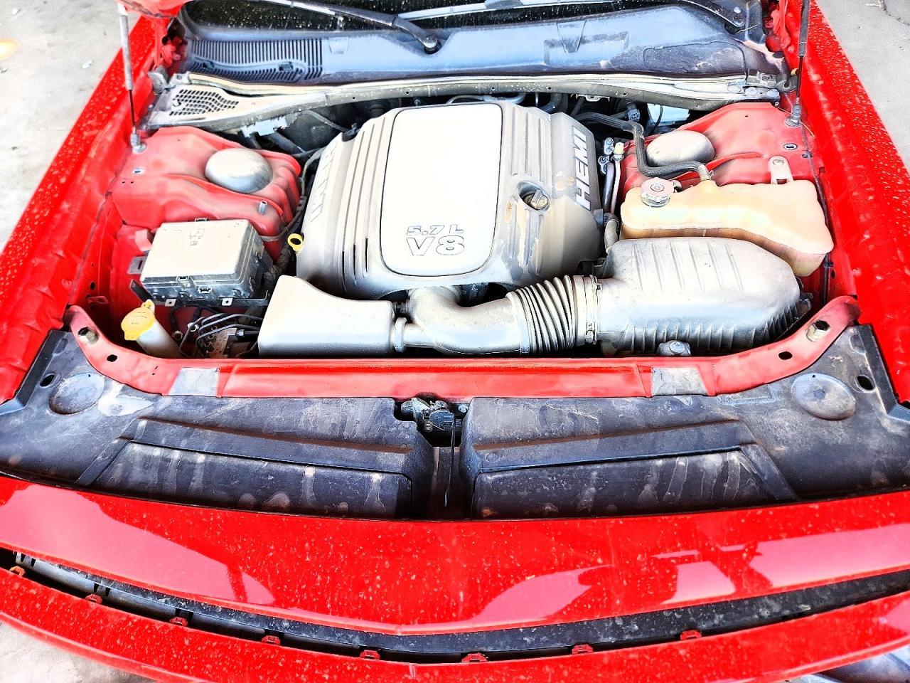2016 Dodge Challenger R/T - zdjęcie 11