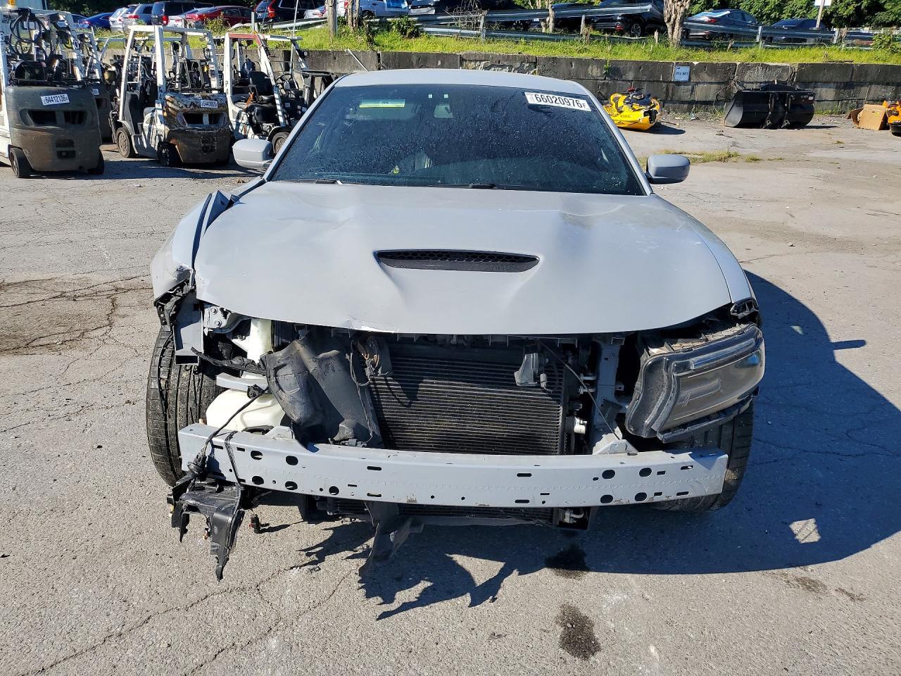 2021 Dodge Charger Scat Pack - zdjęcie 5