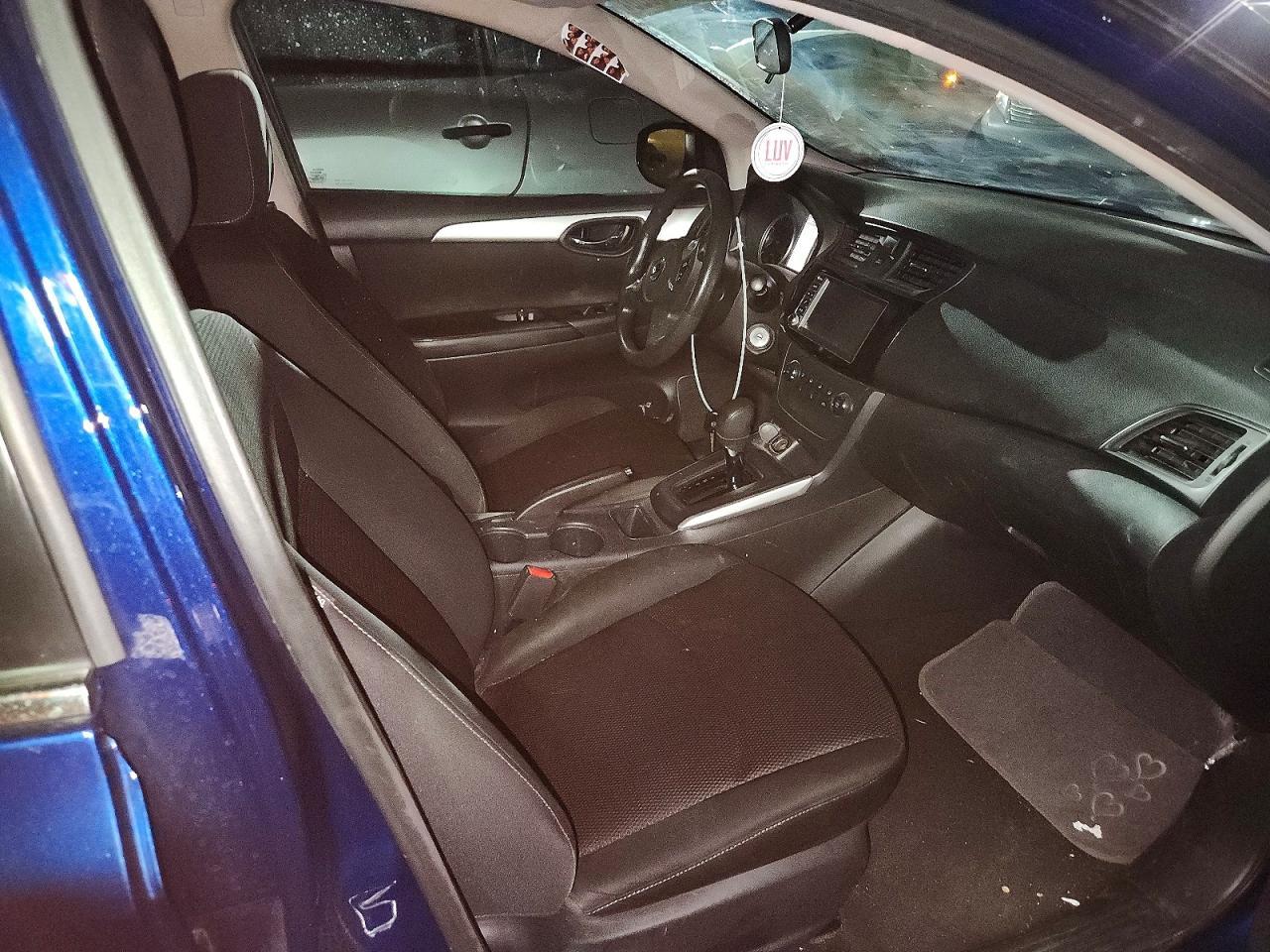 2019 Nissan Sentra S - zdjęcie 13