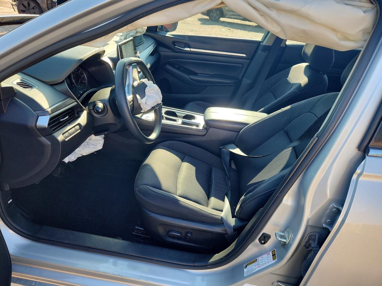 2023 Nissan Altima Sv - zdjęcie 7