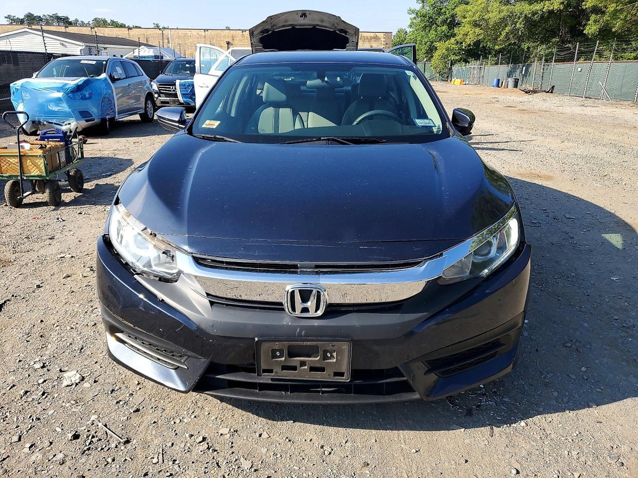 2017 Honda Civic Lx - zdjęcie 5