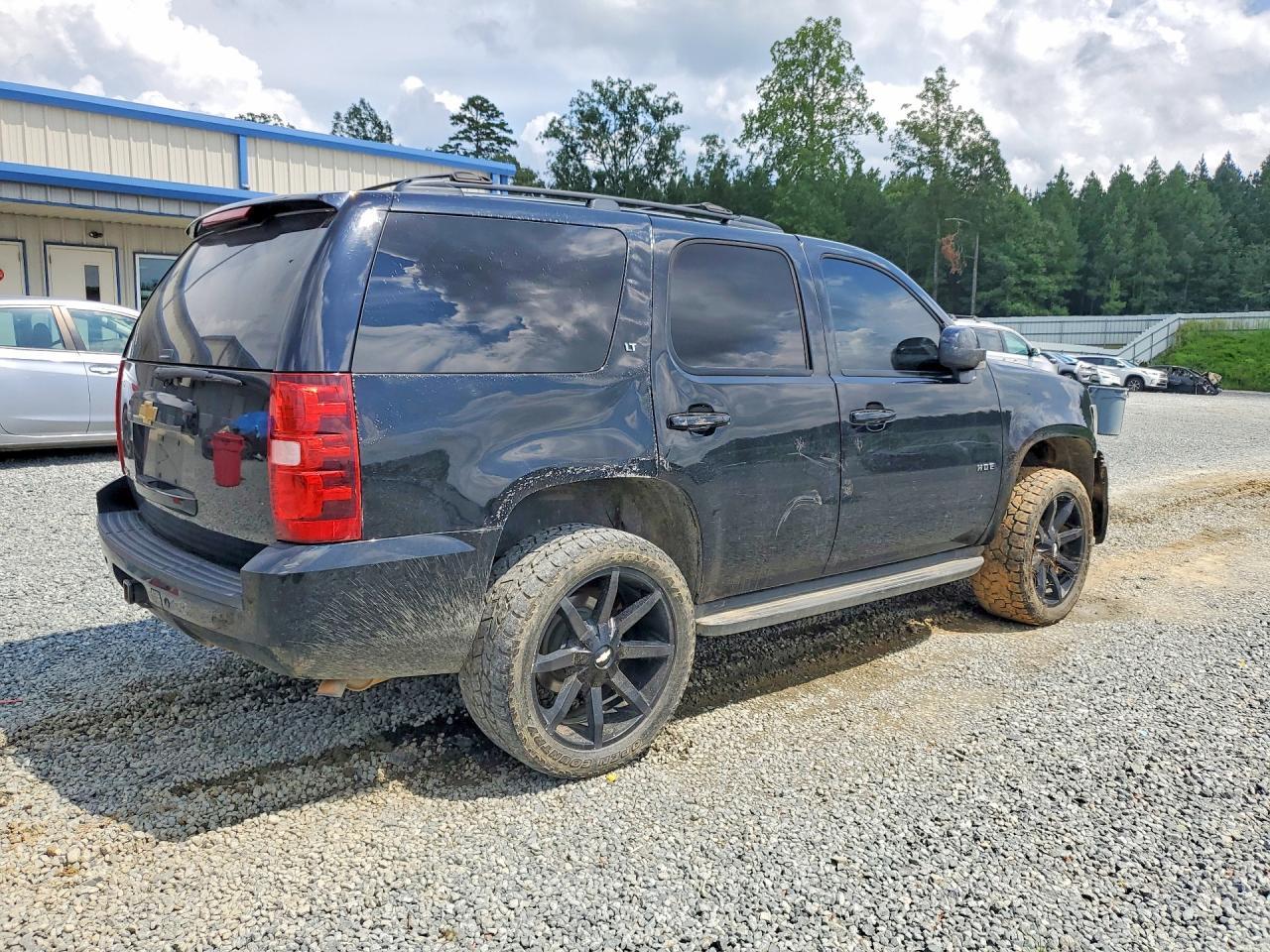 2013 Chevrolet Tahoe C1500 Lt - zdjęcie 3