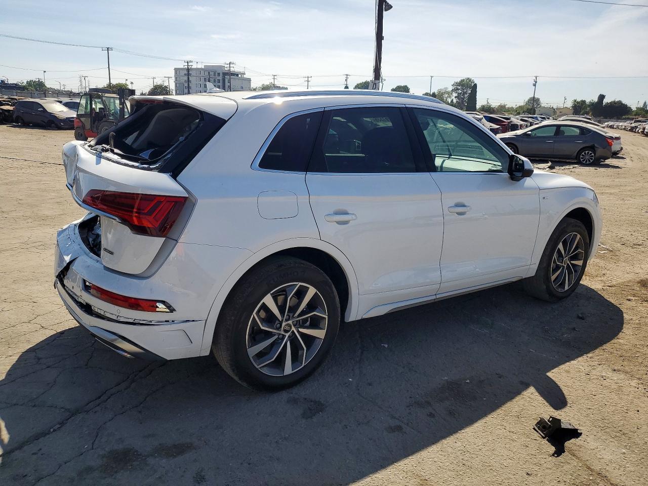 2024 Audi Q5 Premium - zdjęcie 3