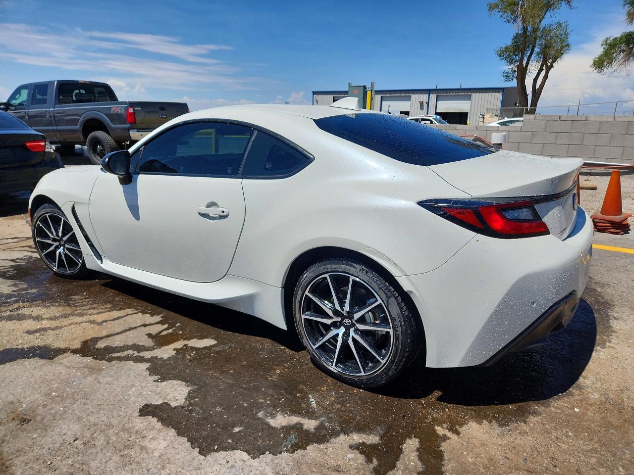 2023 Toyota Gr86 Base - zdjęcie 2