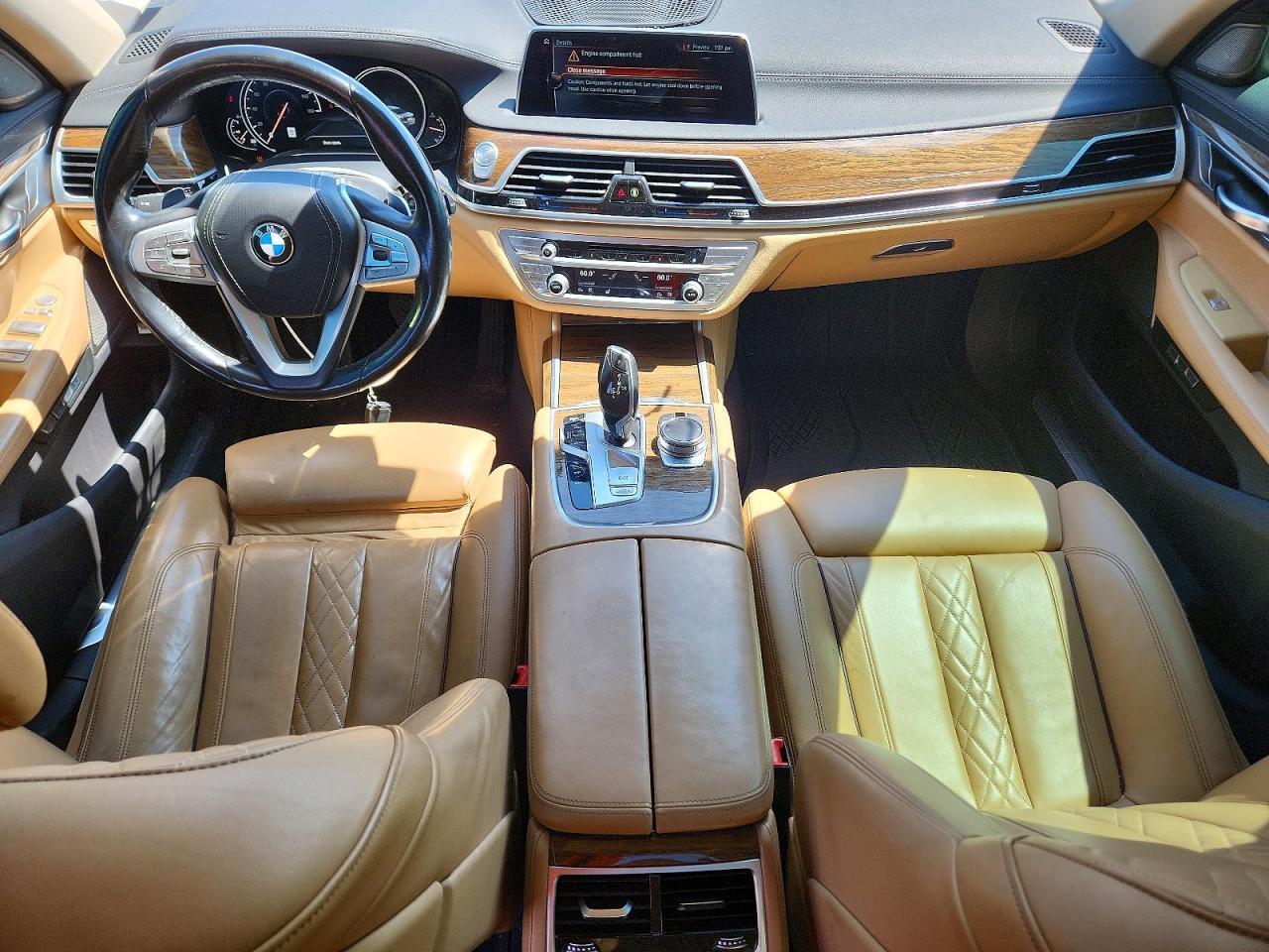 2017 BMW 750 Xi - zdjęcie 8