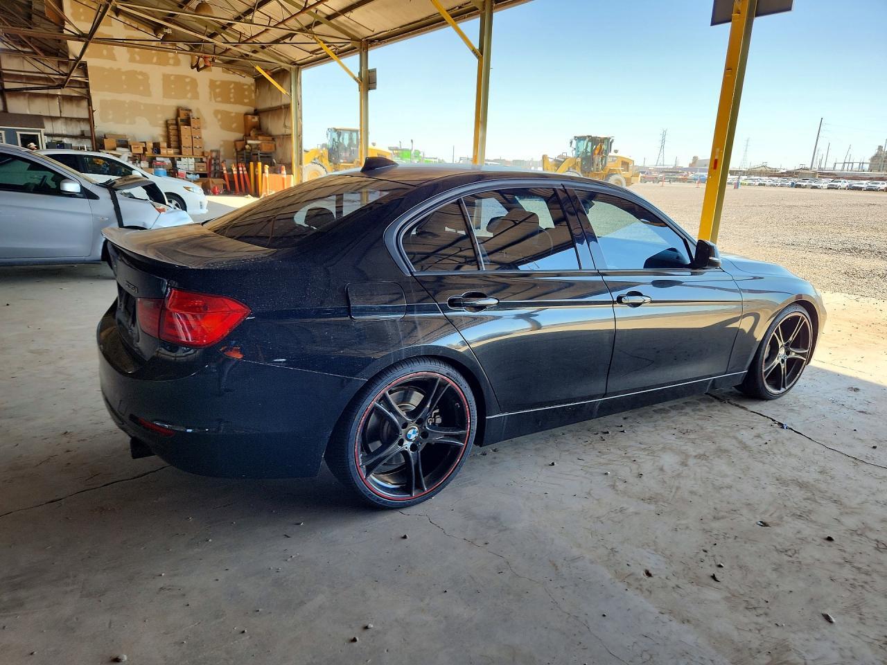 2013 BMW 335 I - zdjęcie 3