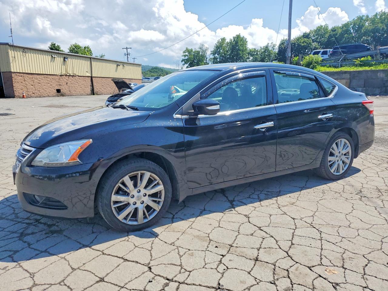 2015 Nissan Sentra S - zdjęcie główne