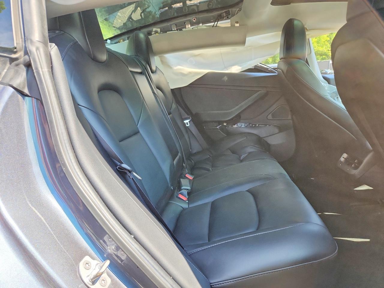 2020 Tesla Model 3 - zdjęcie 10