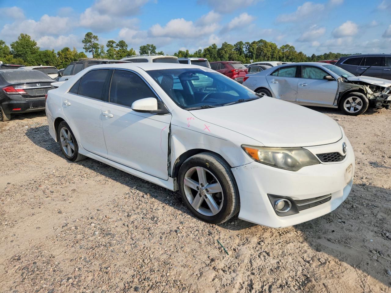 2014 Toyota Camry Se - zdjęcie 4