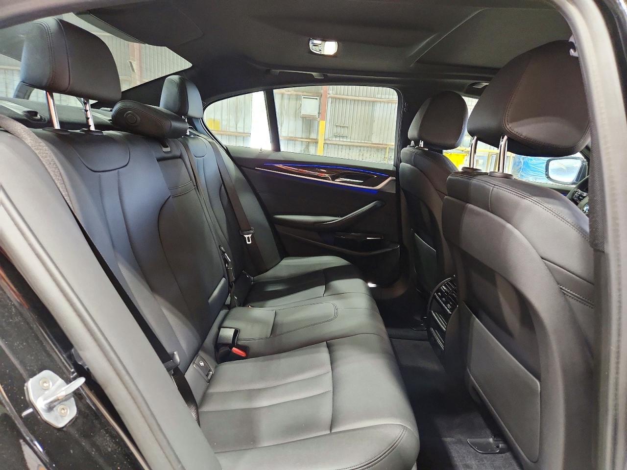 2019 BMW 530E - zdjęcie 10