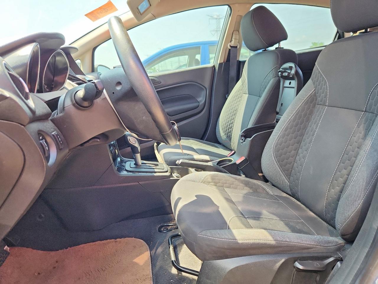 2014 Ford Fiesta Se - zdjęcie 7
