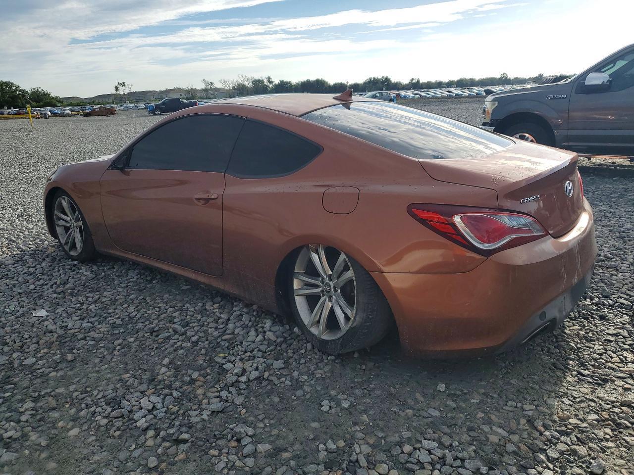 2013 Hyundai Genesis Coupe 2.0T Premium - zdjęcie 2