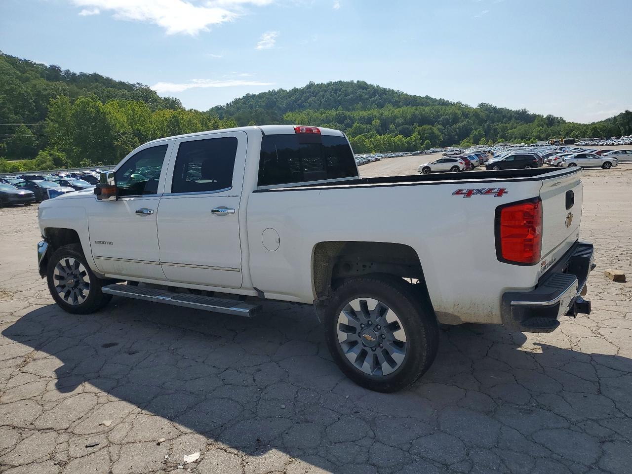 2017 Chevrolet Silverado K2500 Heavy Duty Ltz - zdjęcie 2