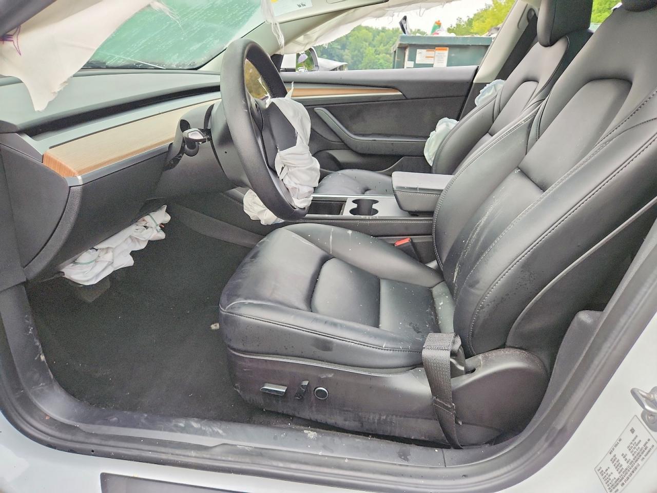 2022 Tesla Model 3 - zdjęcie 7