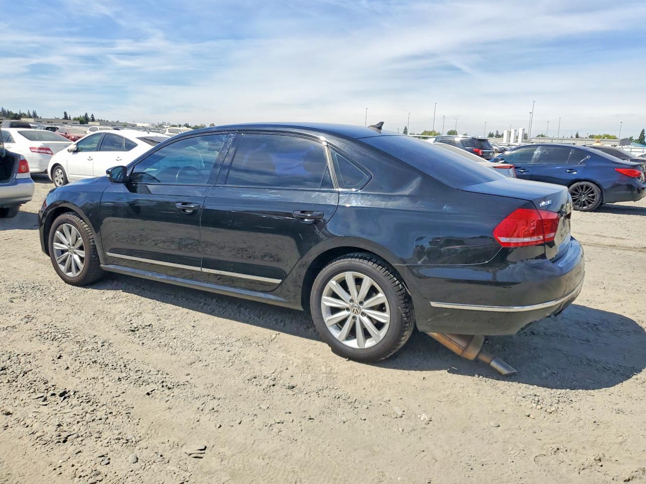 2013 Volkswagen Passat Sel - zdjęcie 2