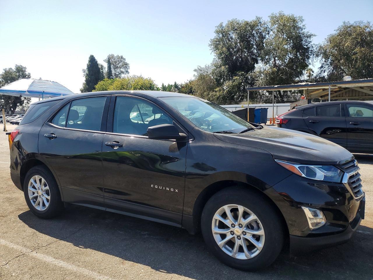 2019 Chevrolet Equinox Ls - zdjęcie 4