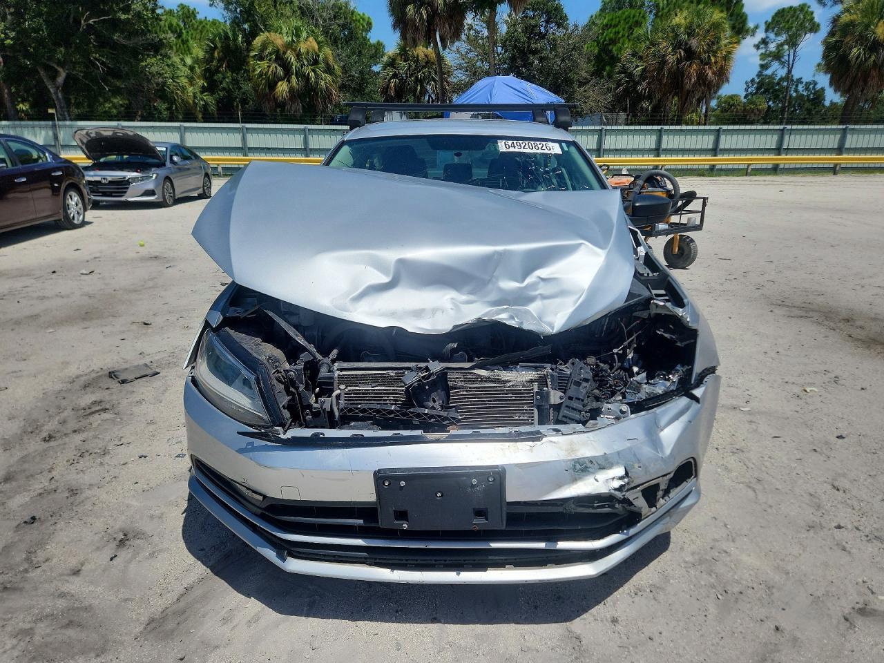 2016 Volkswagen Jetta Se - zdjęcie 5
