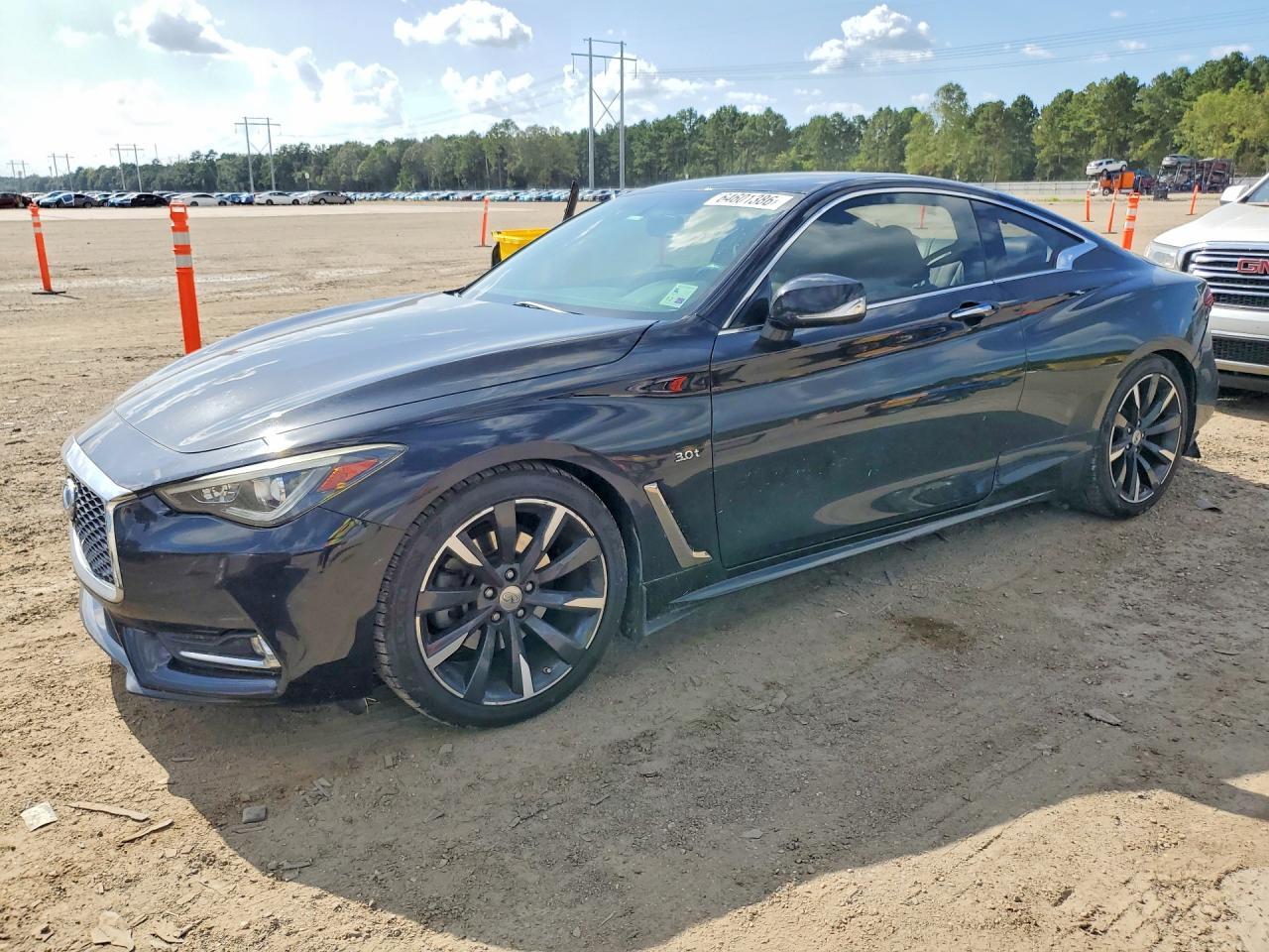 2018 Infiniti Q60 3.0T Luxe - zdjęcie główne