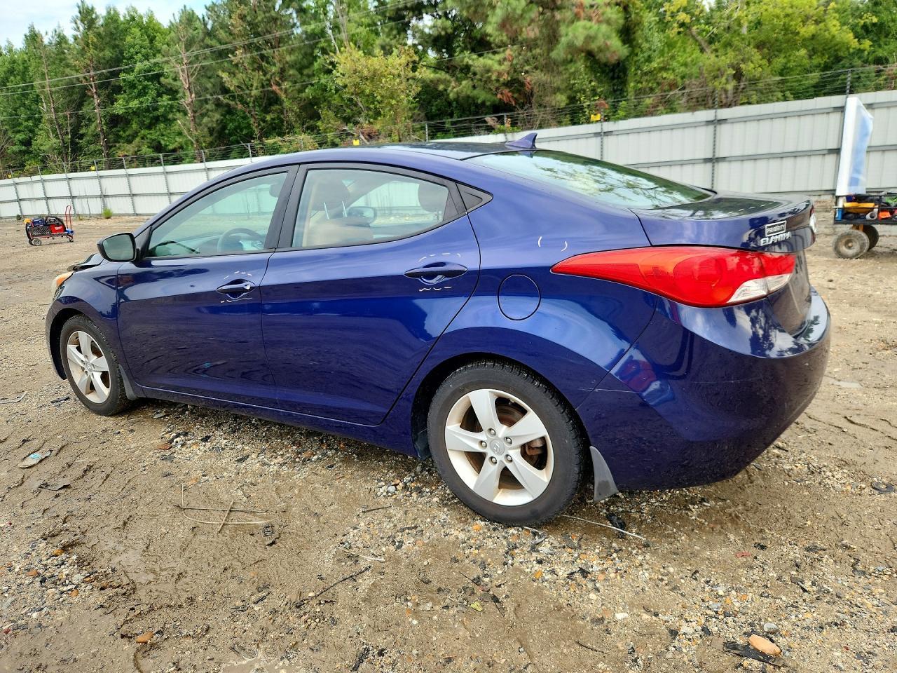 2013 Hyundai Elantra Gls - zdjęcie 2