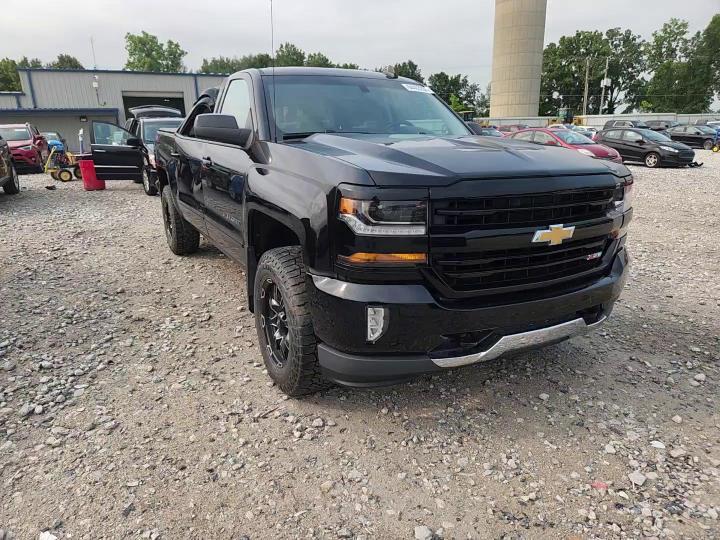 2018 Chevrolet Silverado K1500 Lt - zdjęcie 13