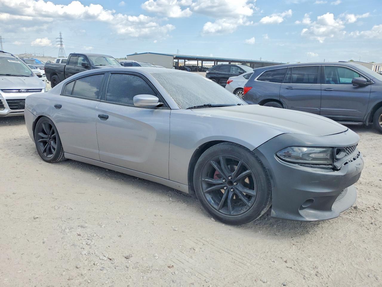 2016 Dodge Charger Sxt - zdjęcie 4